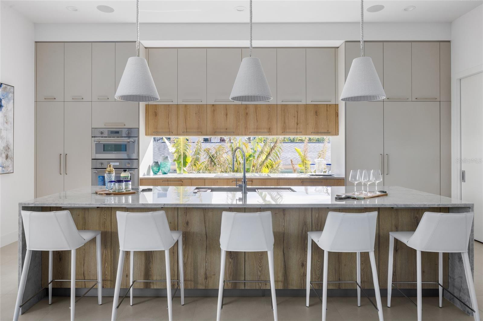 A4676921 Property Photo