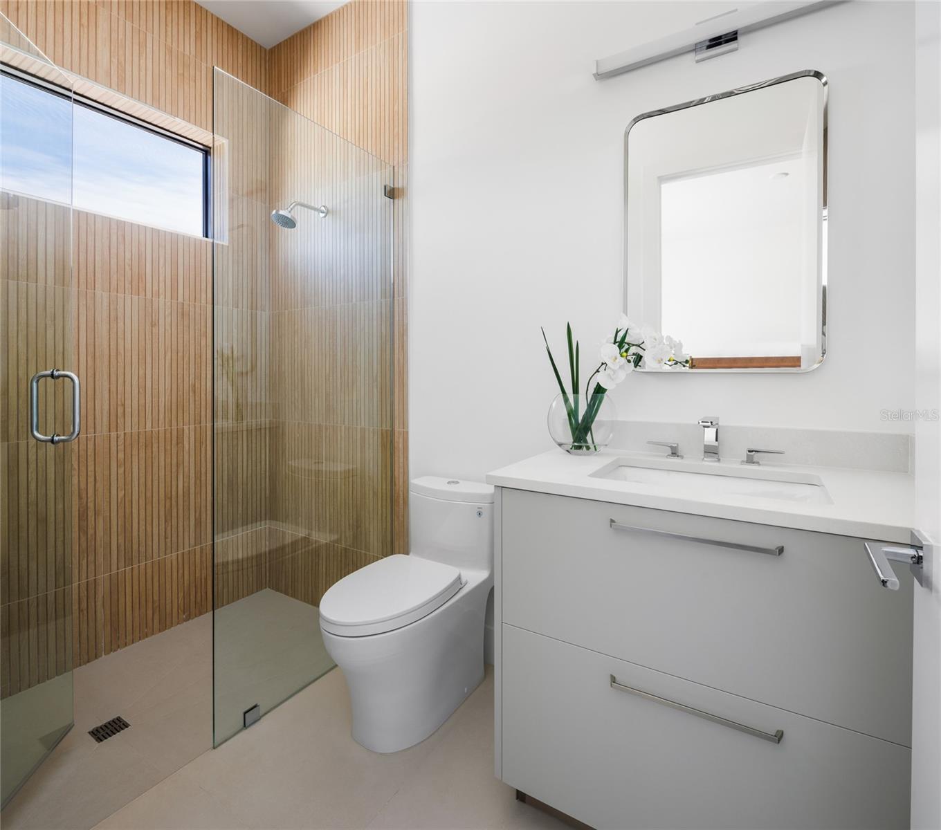 A4676921 Property Photo