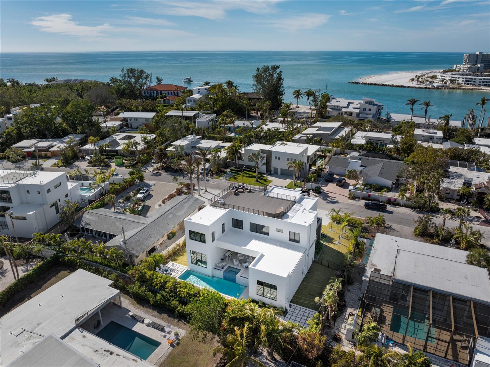 A4676921 Property Photo