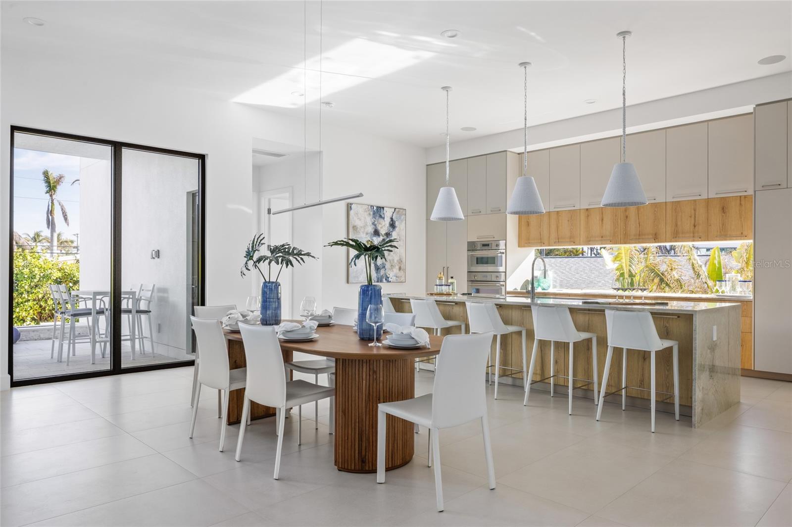 A4676921 Property Photo