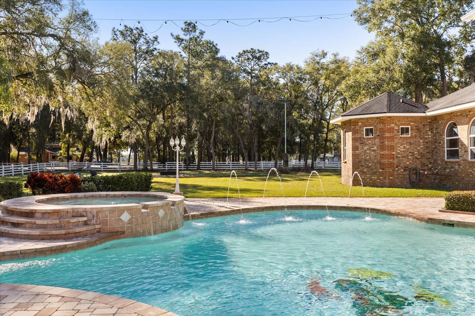 O6371035 Property Photo