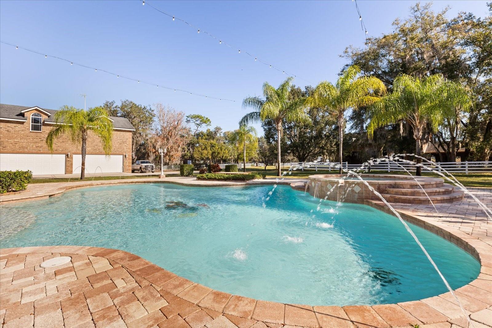 O6371035 Property Photo