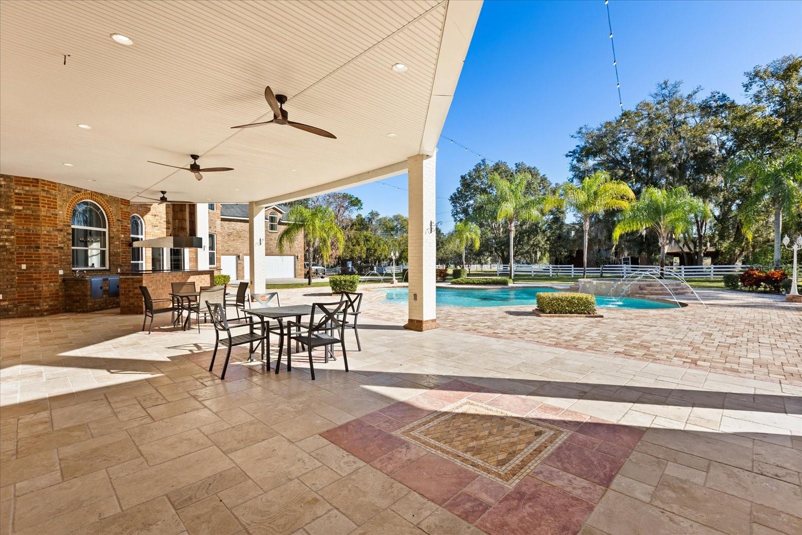 O6371035 Property Photo