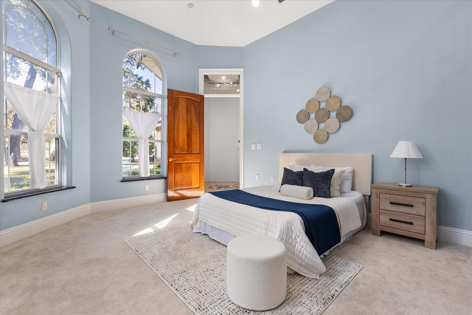 O6371035 Property Photo