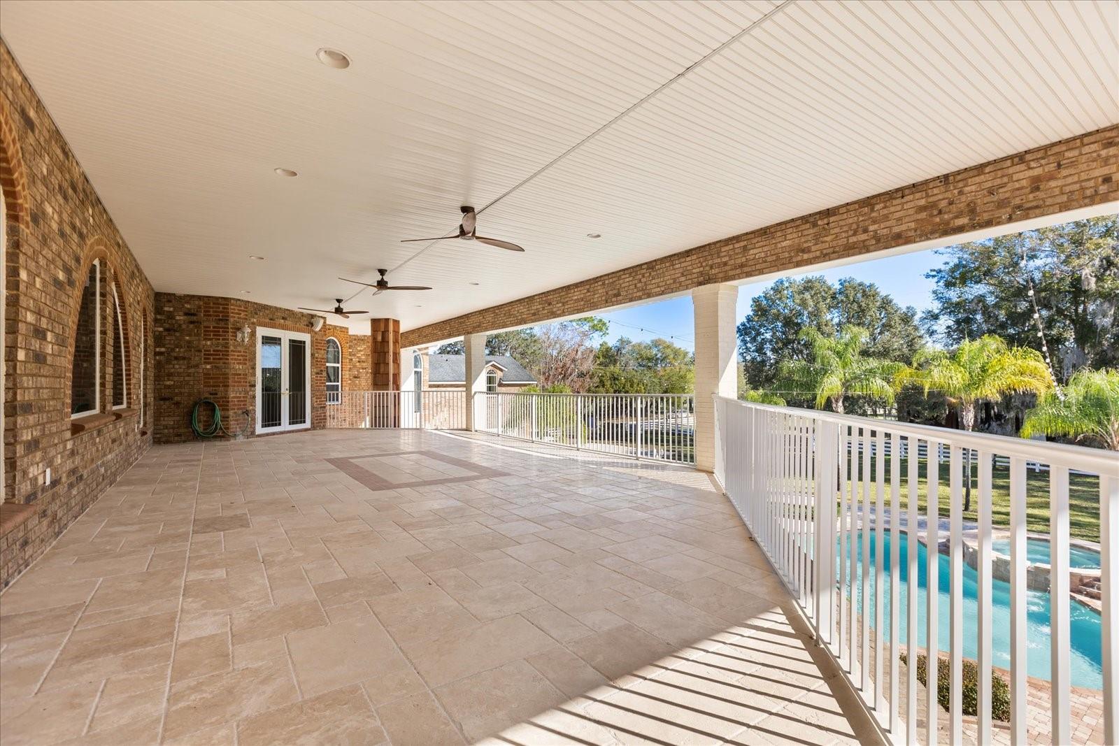 O6371035 Property Photo