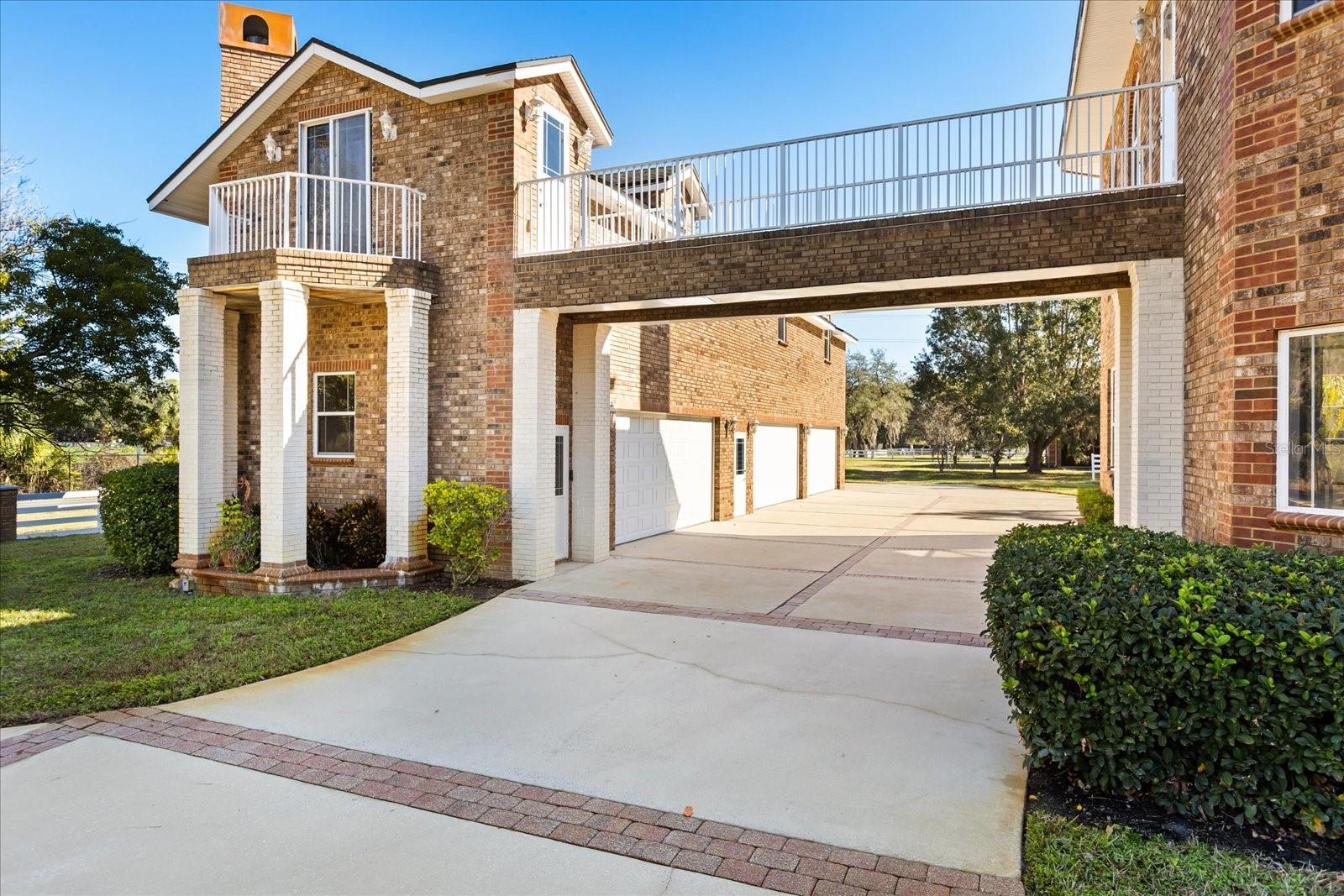 O6371035 Property Photo