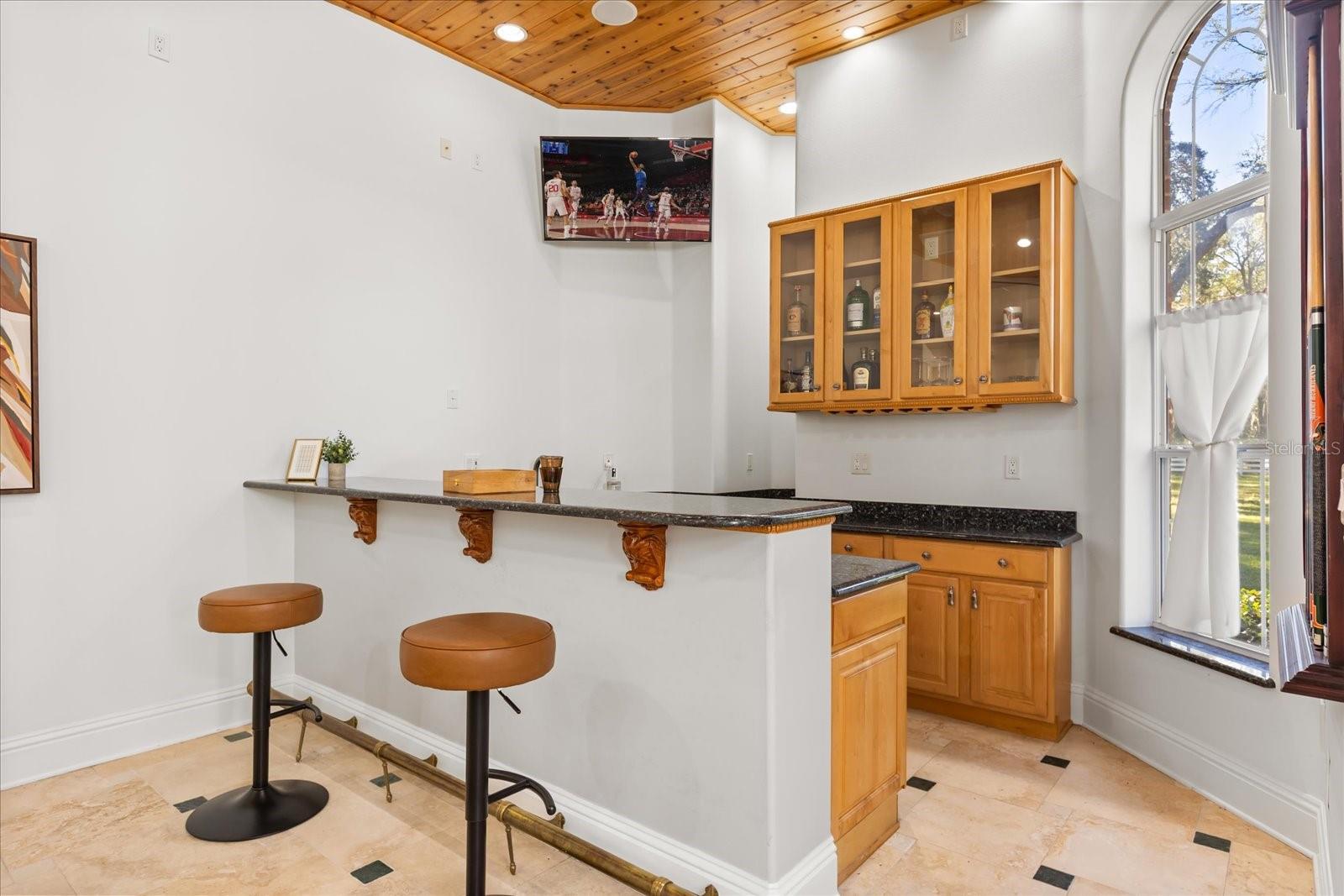 O6371035 Property Photo