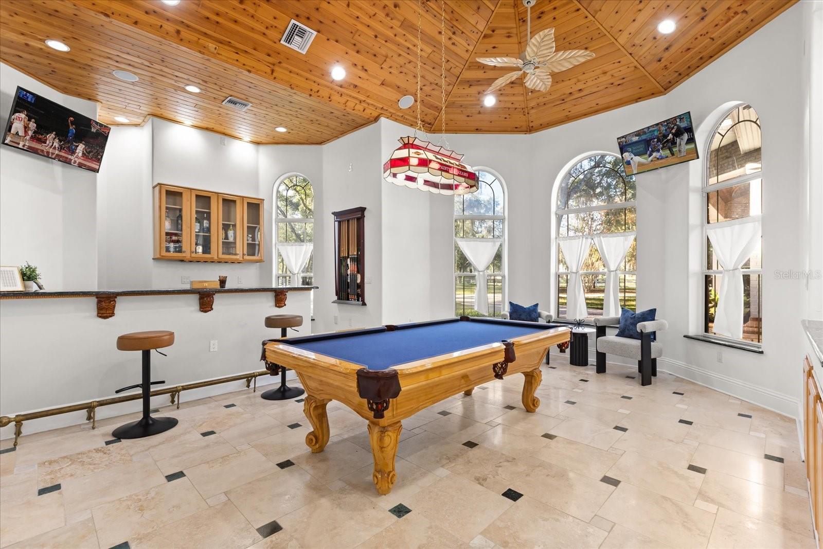 O6371035 Property Photo