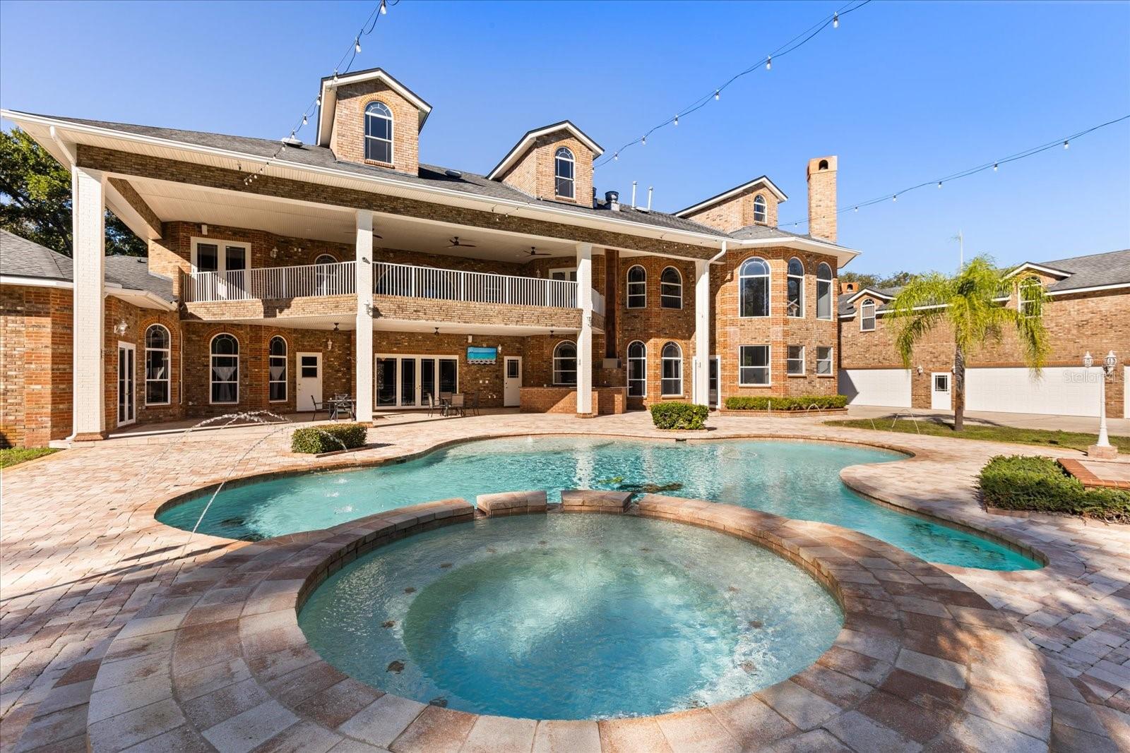 O6371035 Property Photo