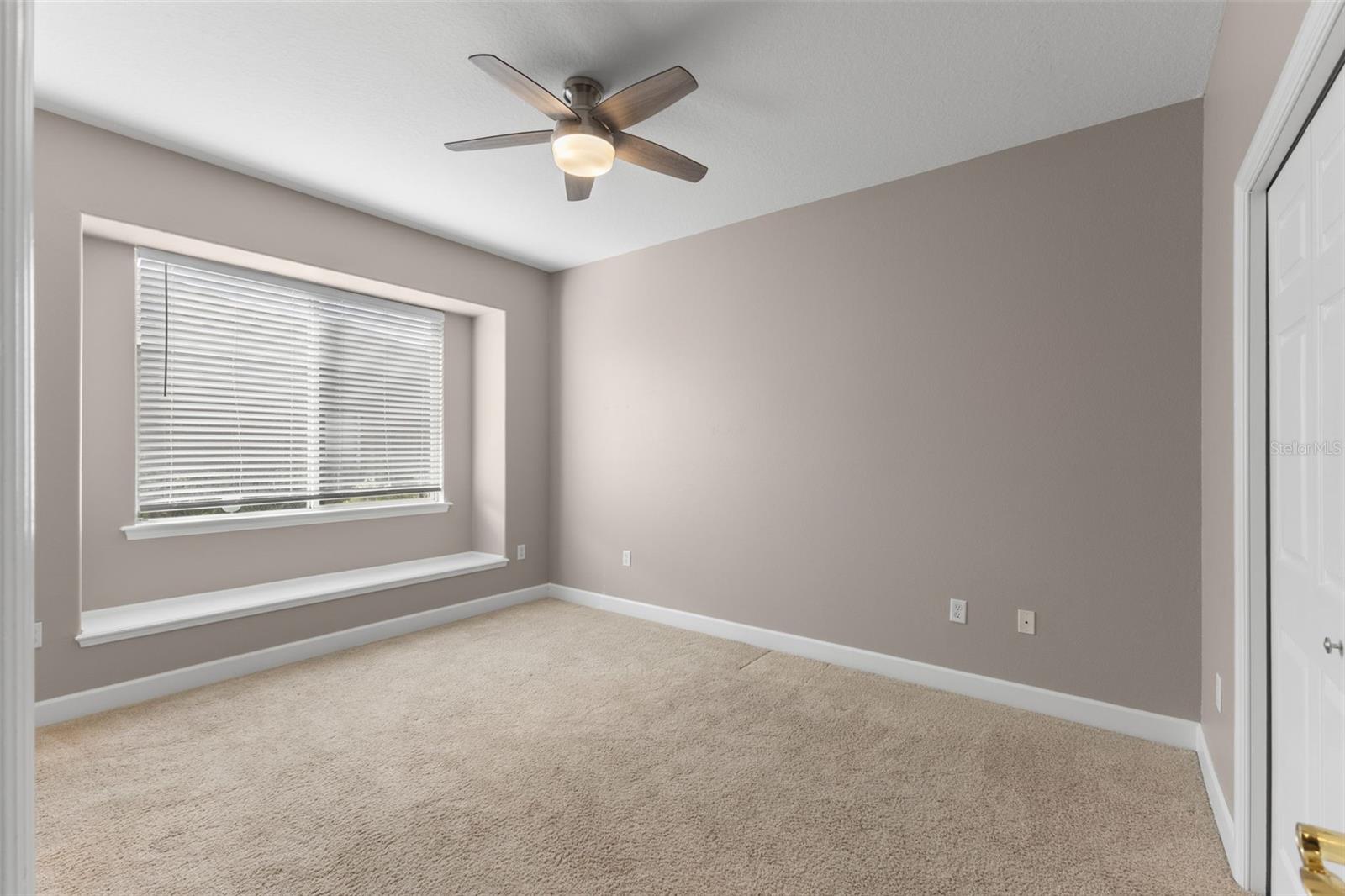 2nd bedroom