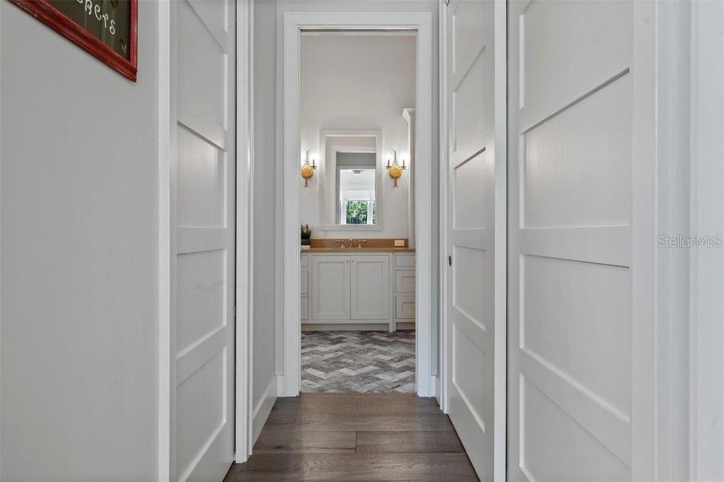 A4676955 Property Photo