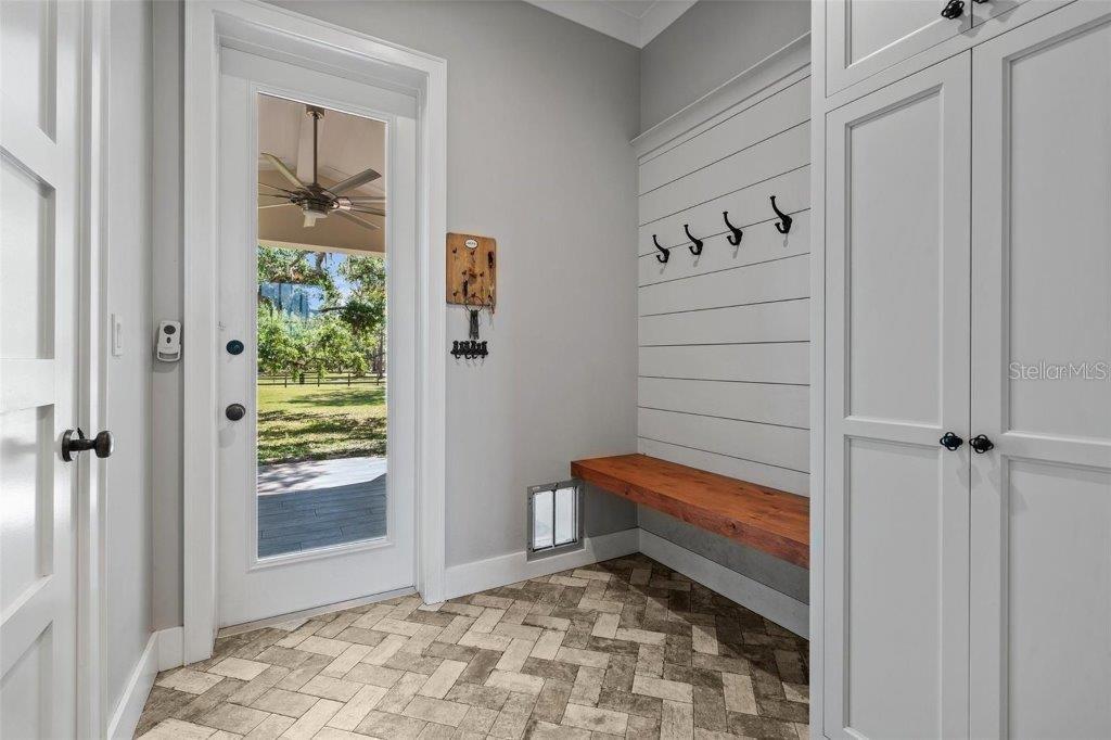 A4676955 Property Photo