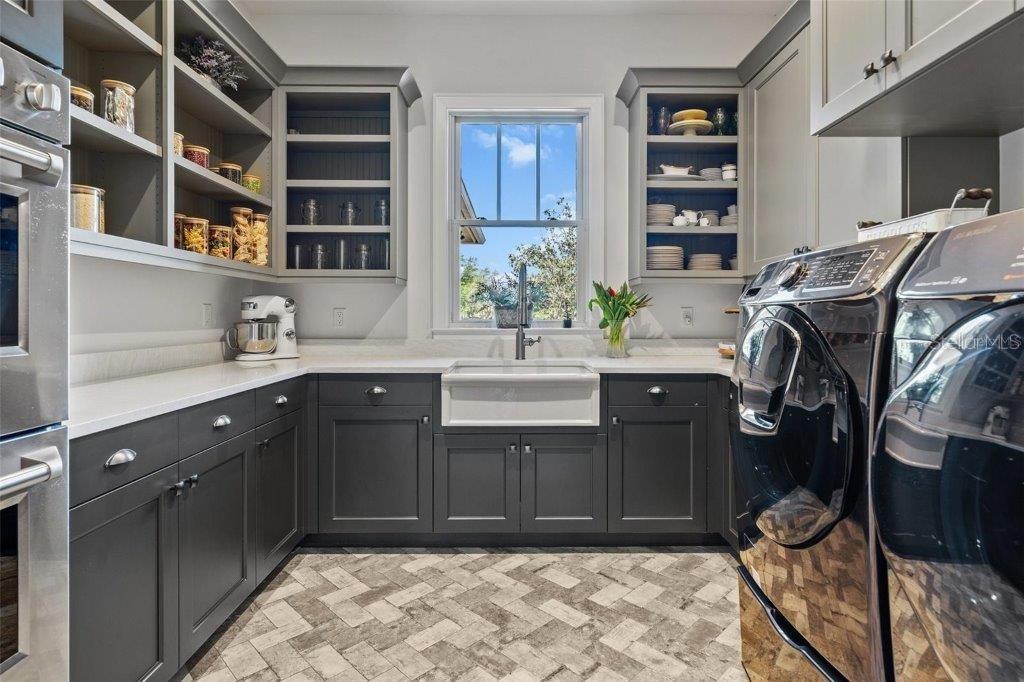 A4676955 Property Photo