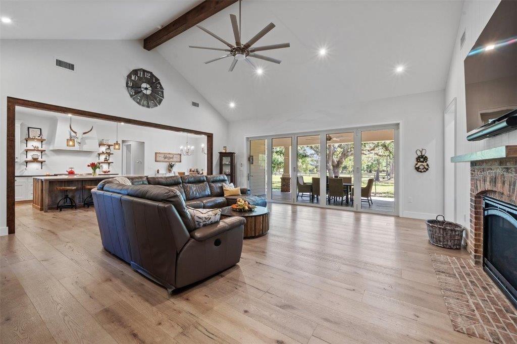 A4676955 Property Photo