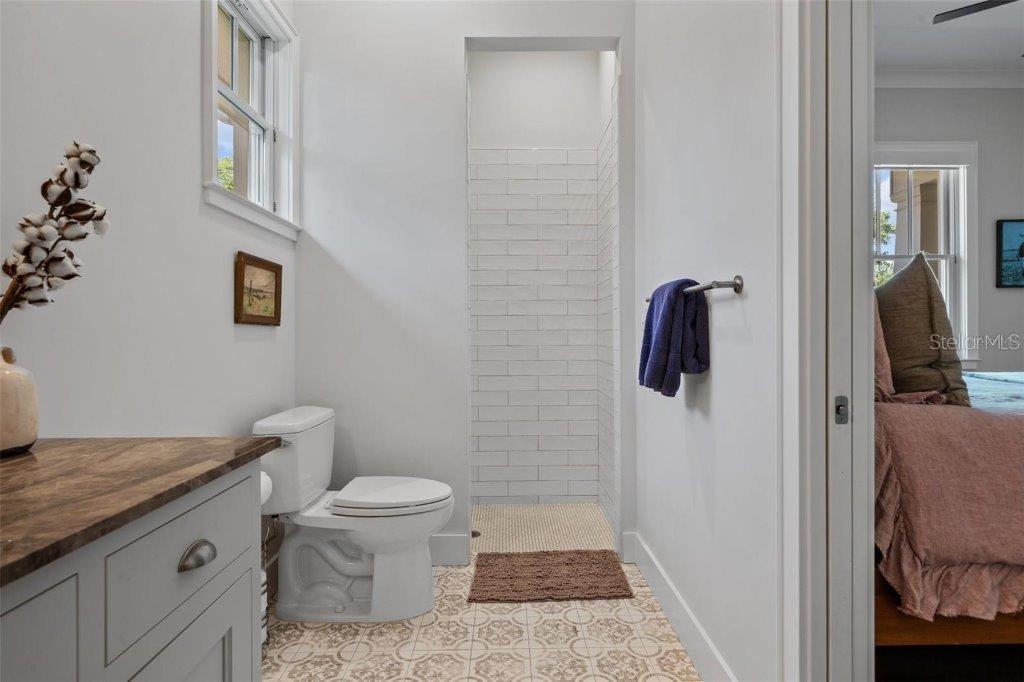 A4676955 Property Photo