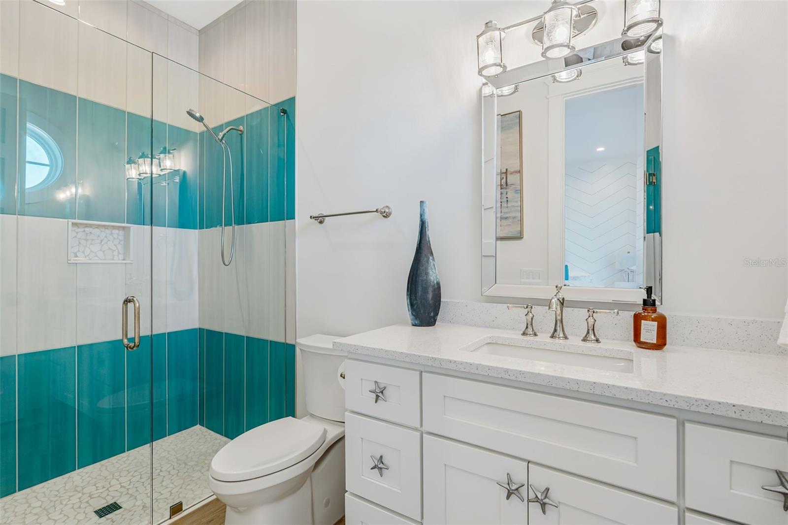 A4676956 Property Photo