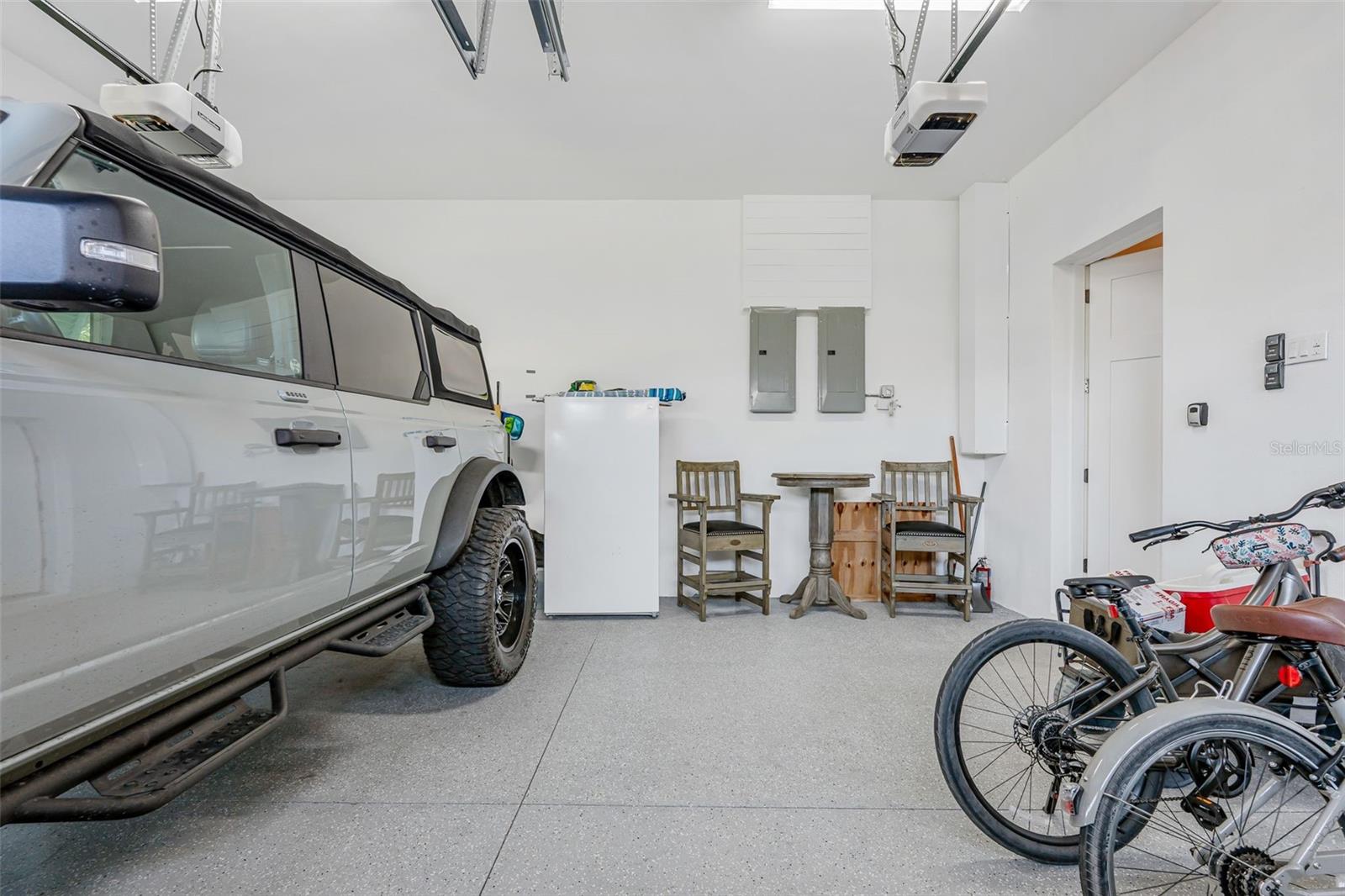 A4676956 Property Photo