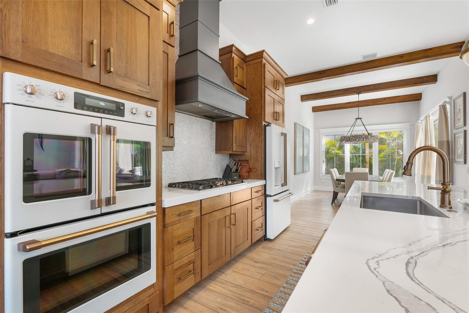 A4676956 Property Photo