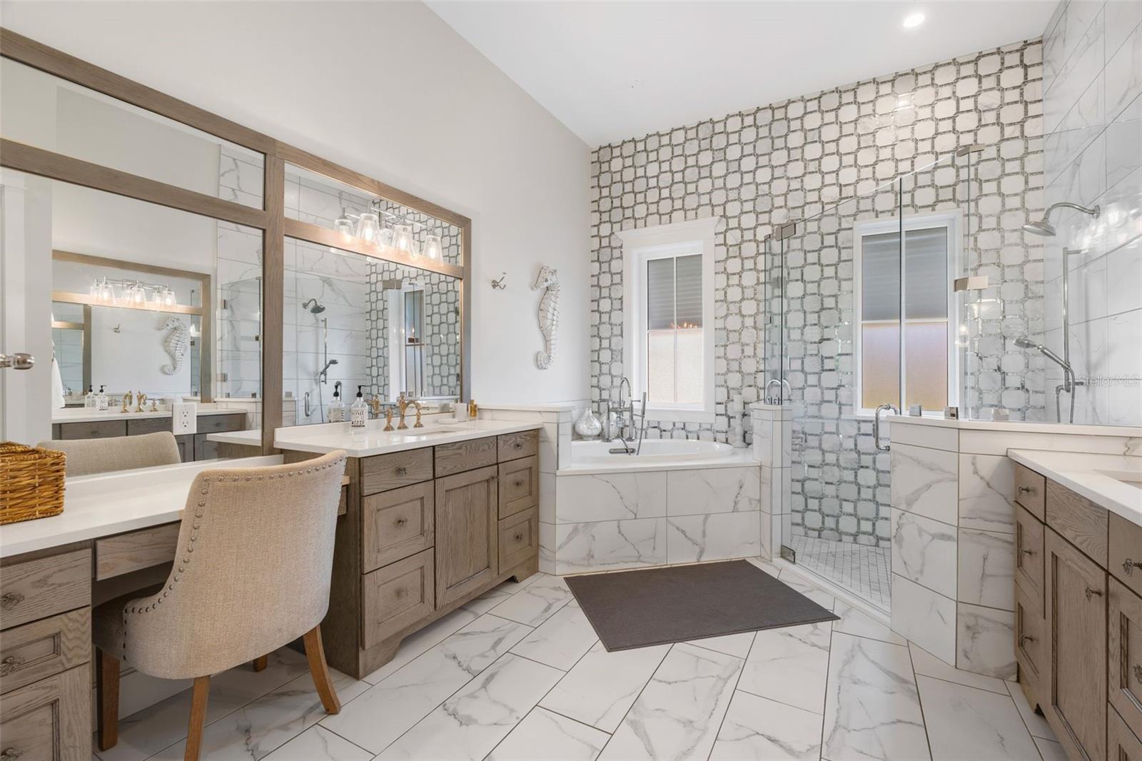 A4676956 Property Photo