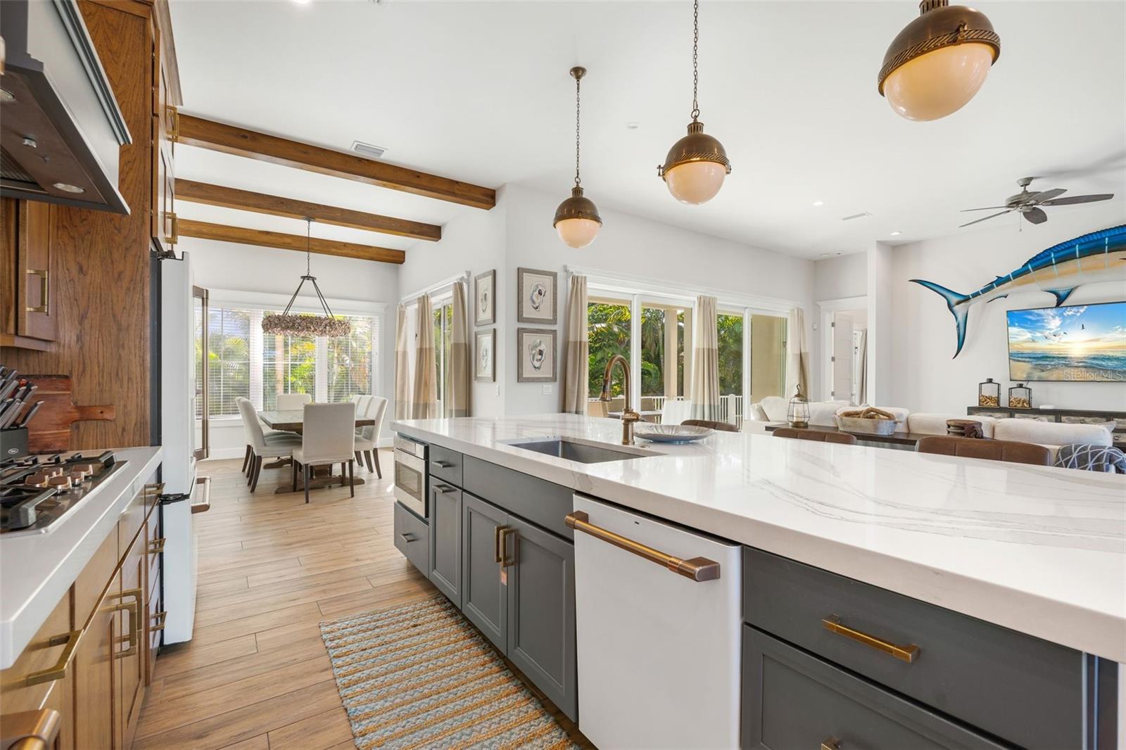 A4676956 Property Photo