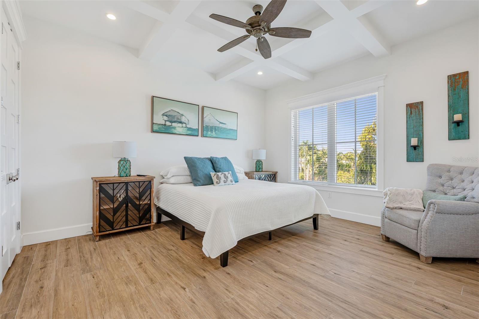 A4676956 Property Photo