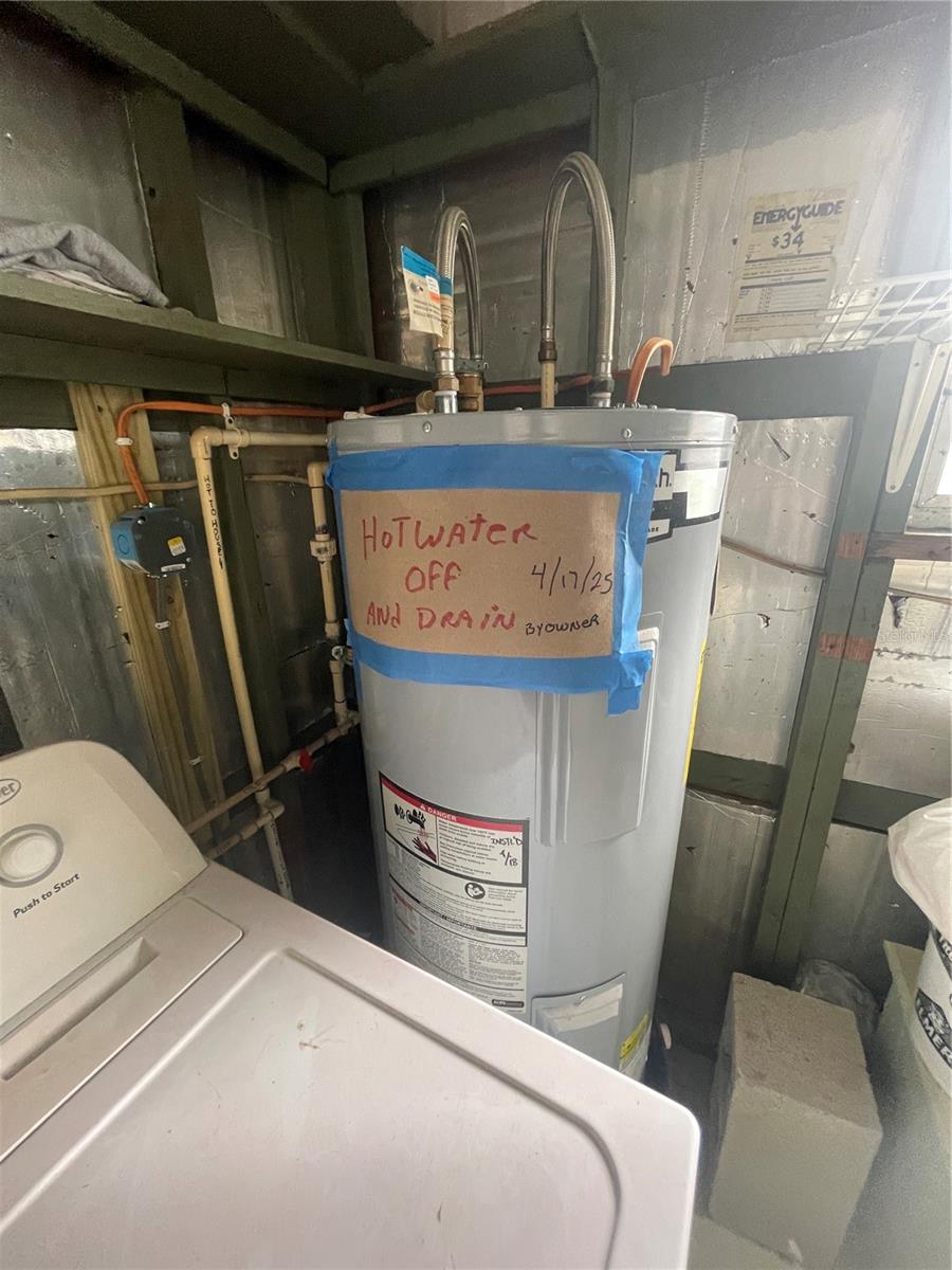 R4910482 Property Photo