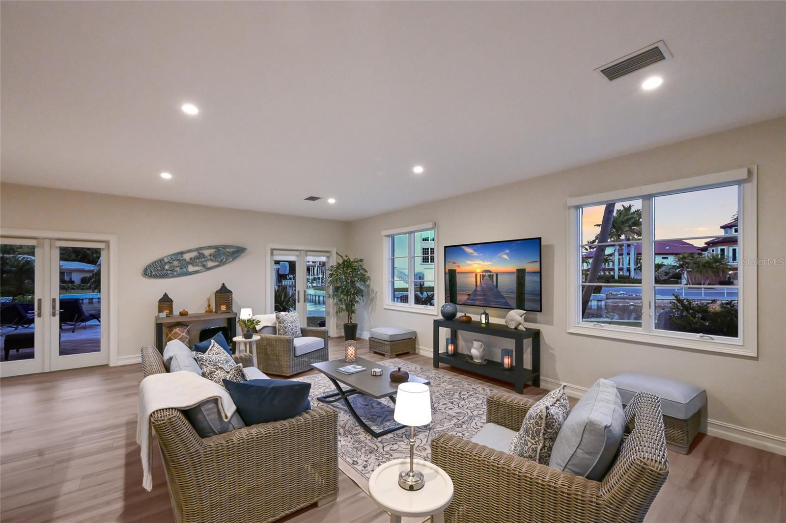 A4676958 Property Photo