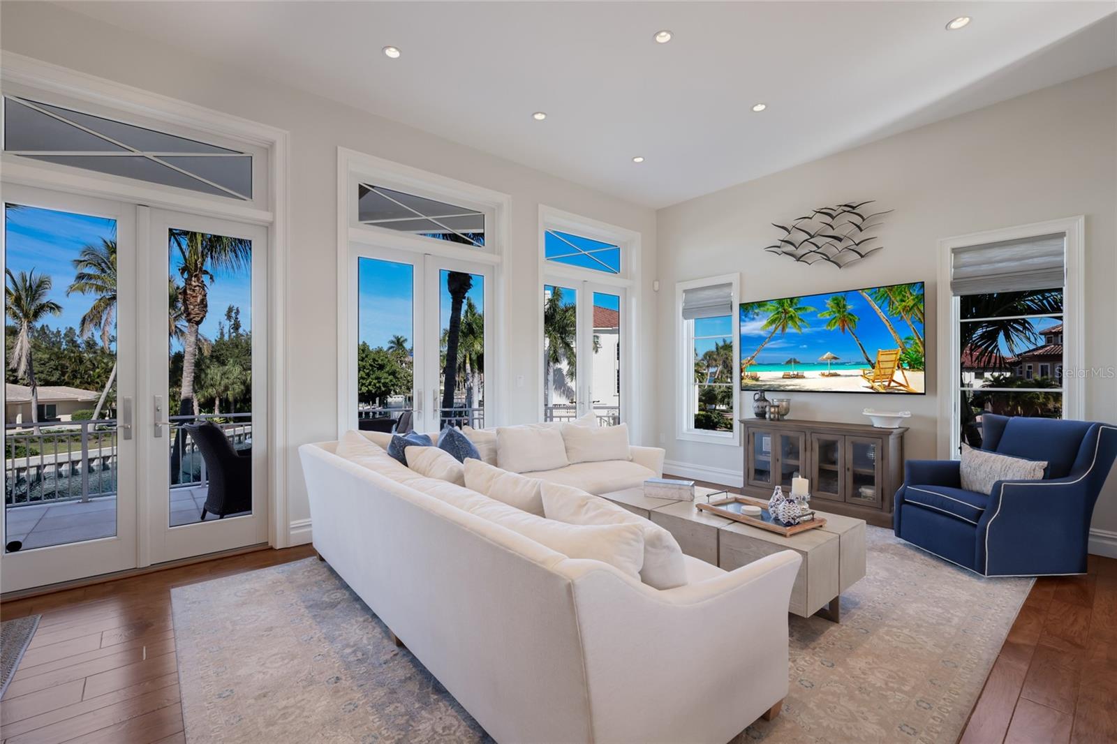 A4676958 Property Photo