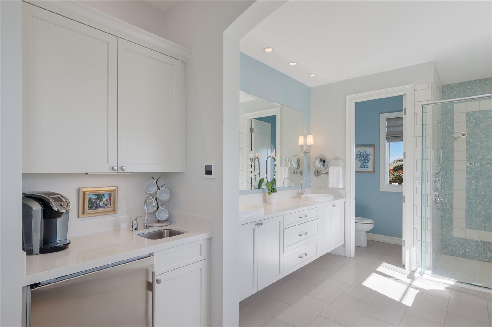 A4676958 Property Photo