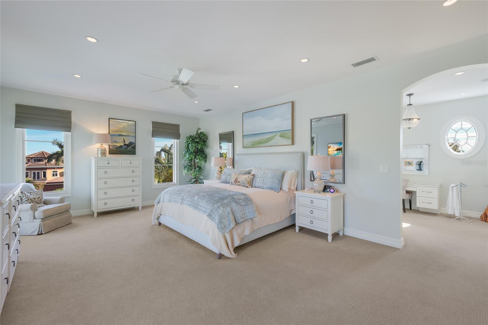 A4676958 Property Photo