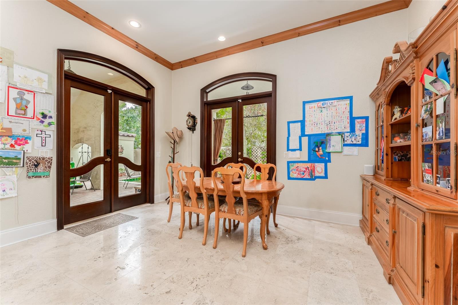 TB8461093 Property Photo