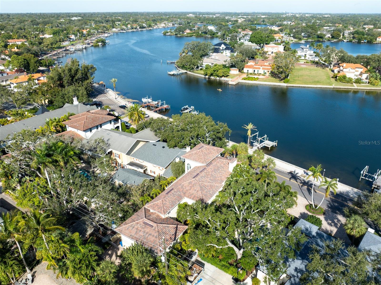 TB8461093 Property Photo