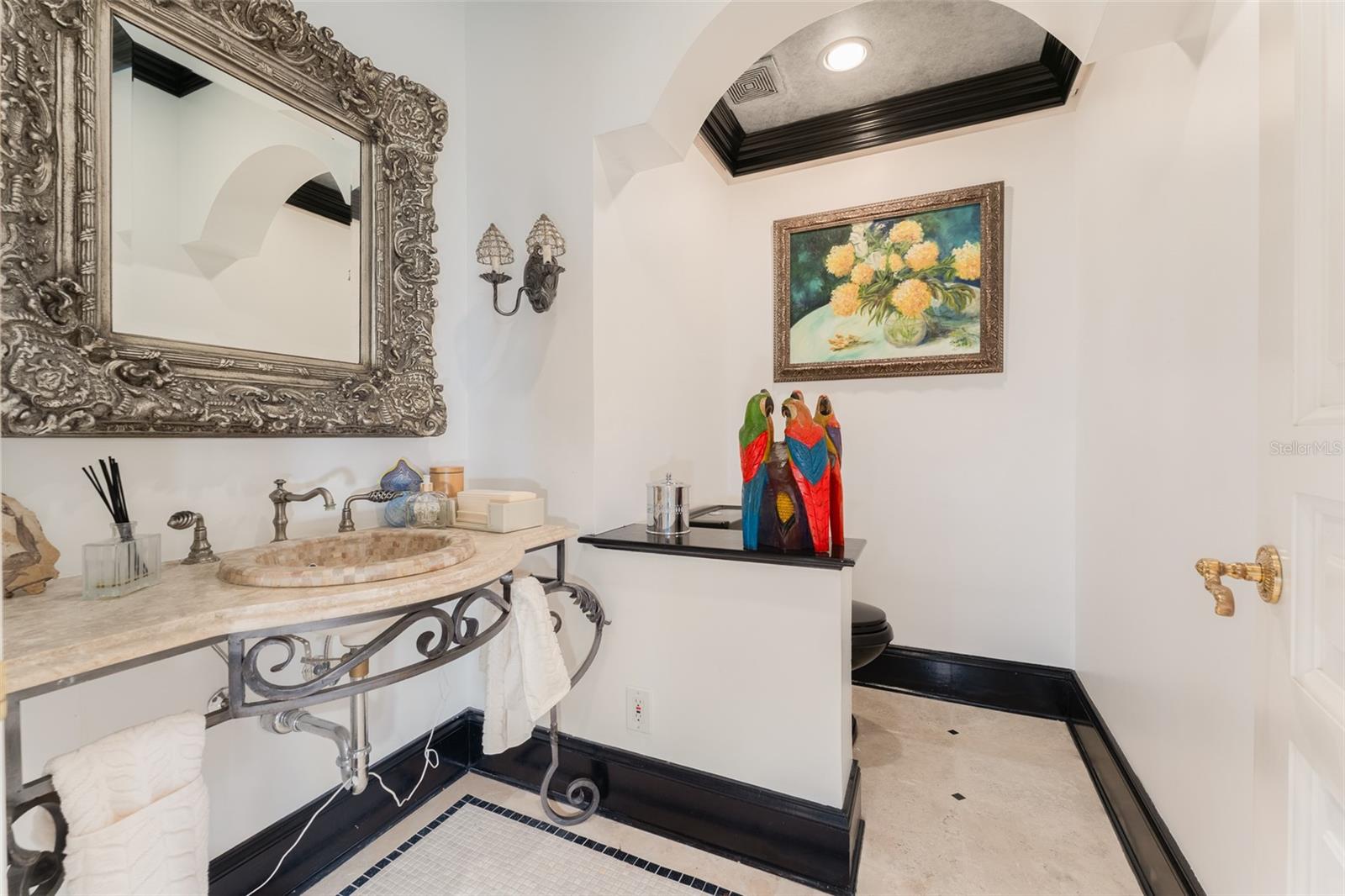 TB8461093 Property Photo