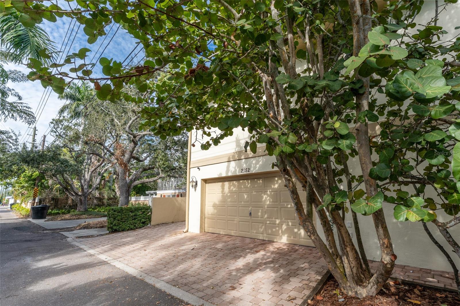 TB8461093 Property Photo