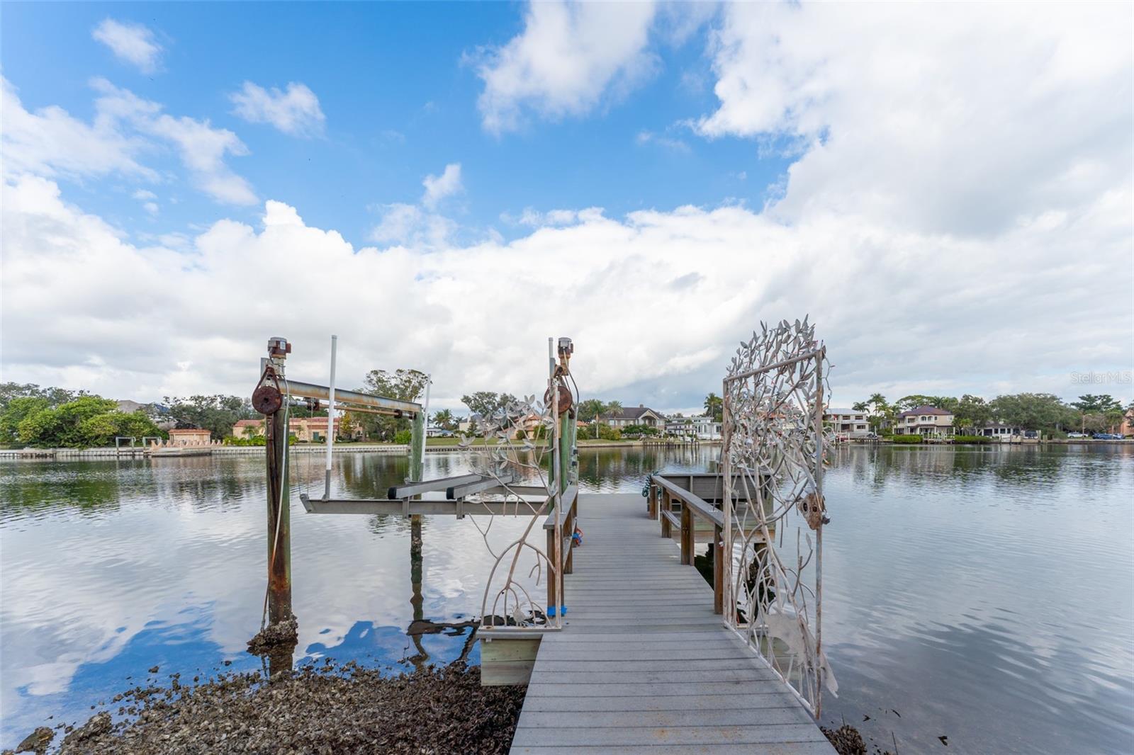 TB8461093 Property Photo