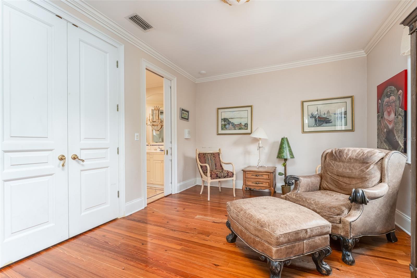 TB8461093 Property Photo