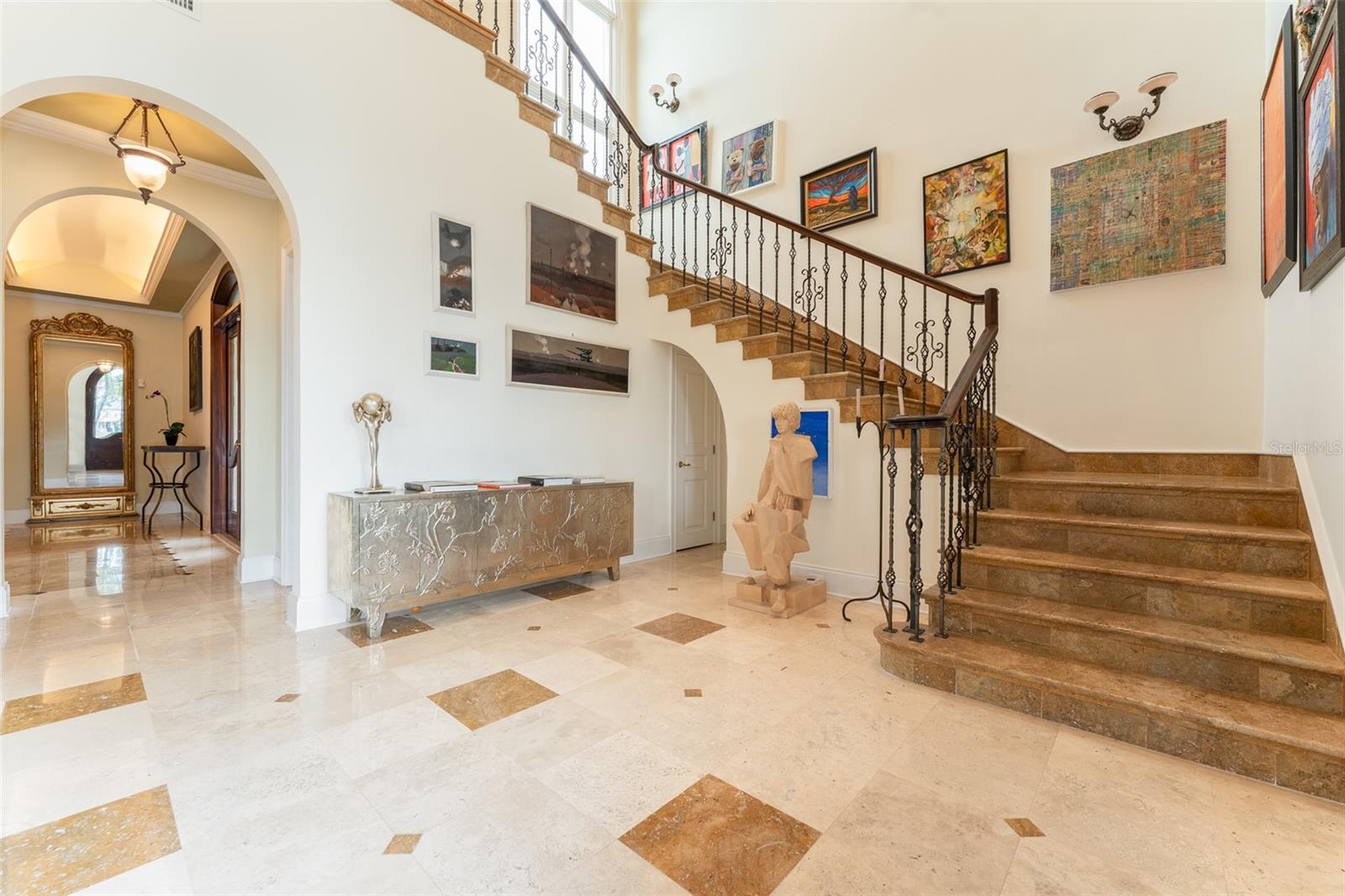 TB8461093 Property Photo