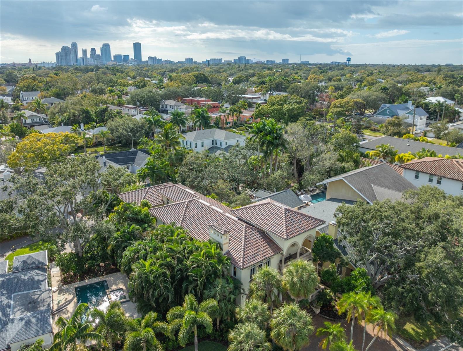 TB8461093 Property Photo