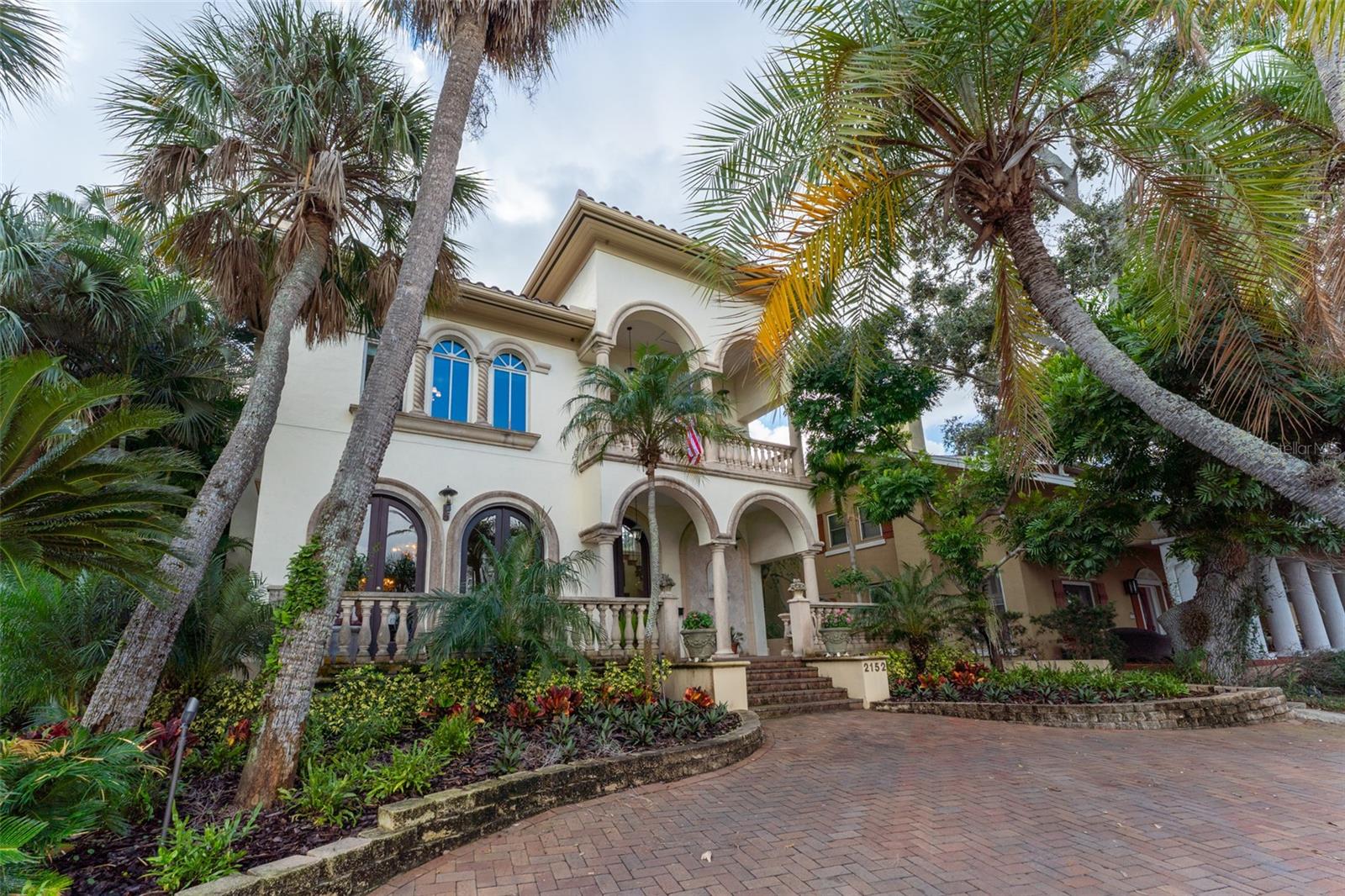 TB8461093 Property Photo