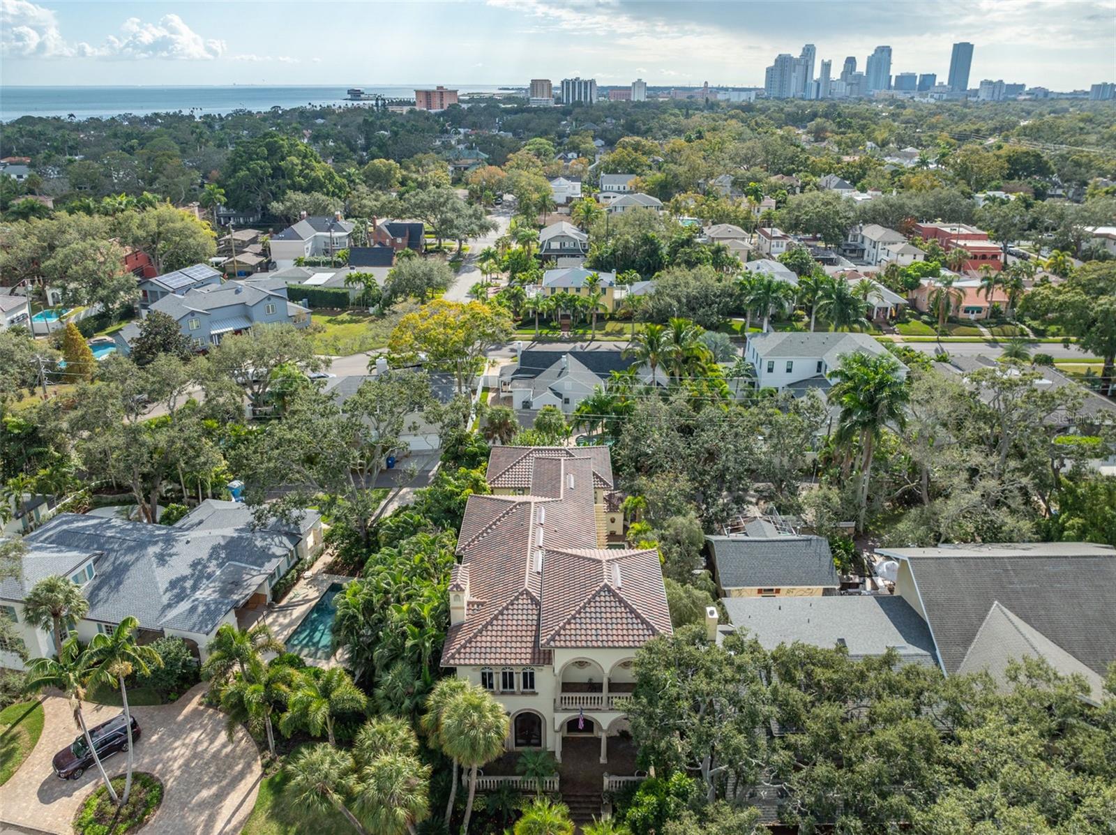 TB8461093 Property Photo