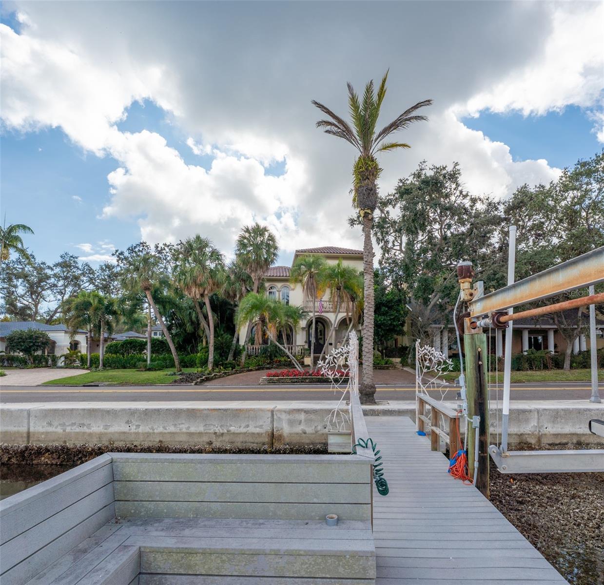 TB8461093 Property Photo