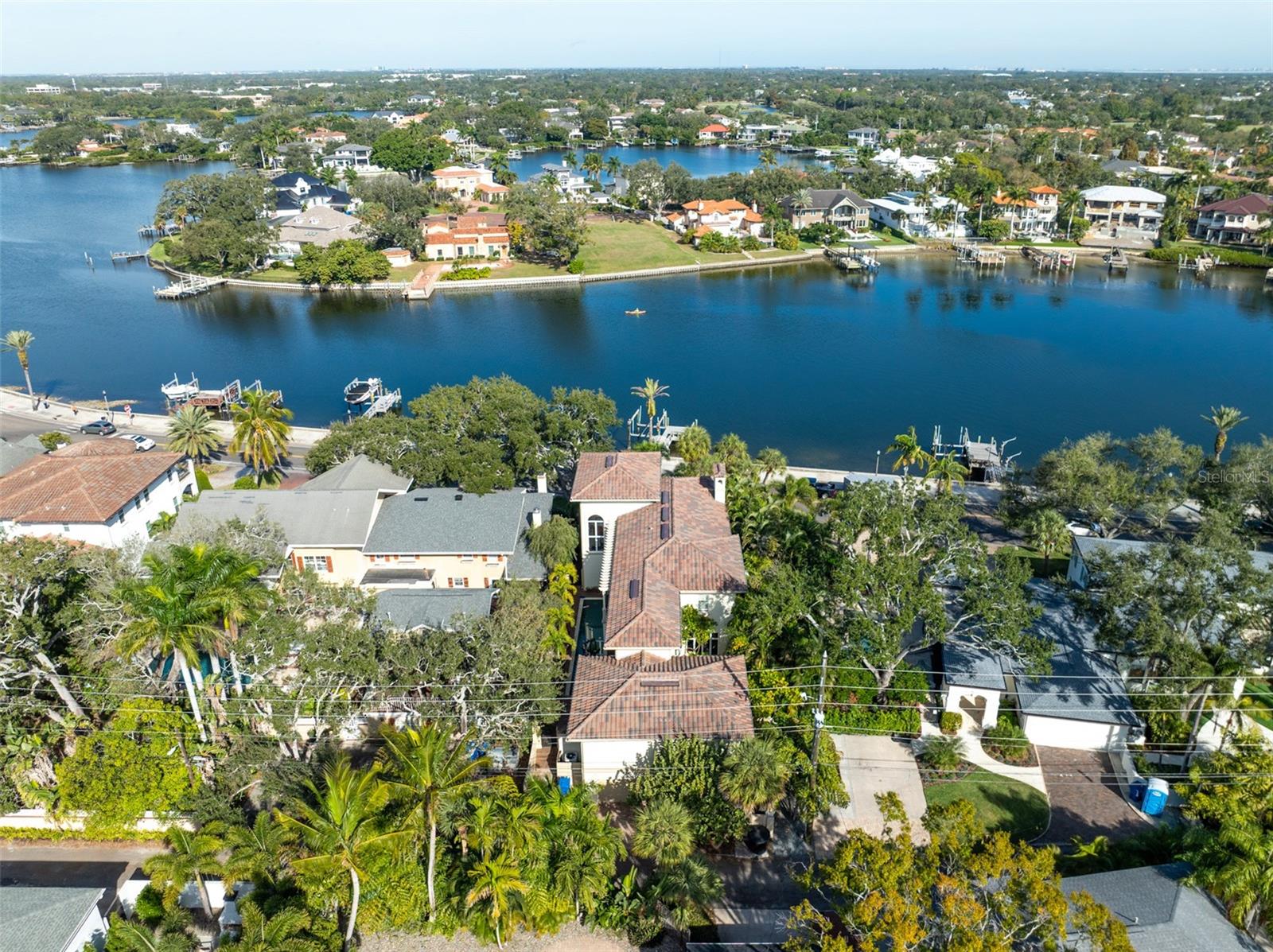 TB8461093 Property Photo