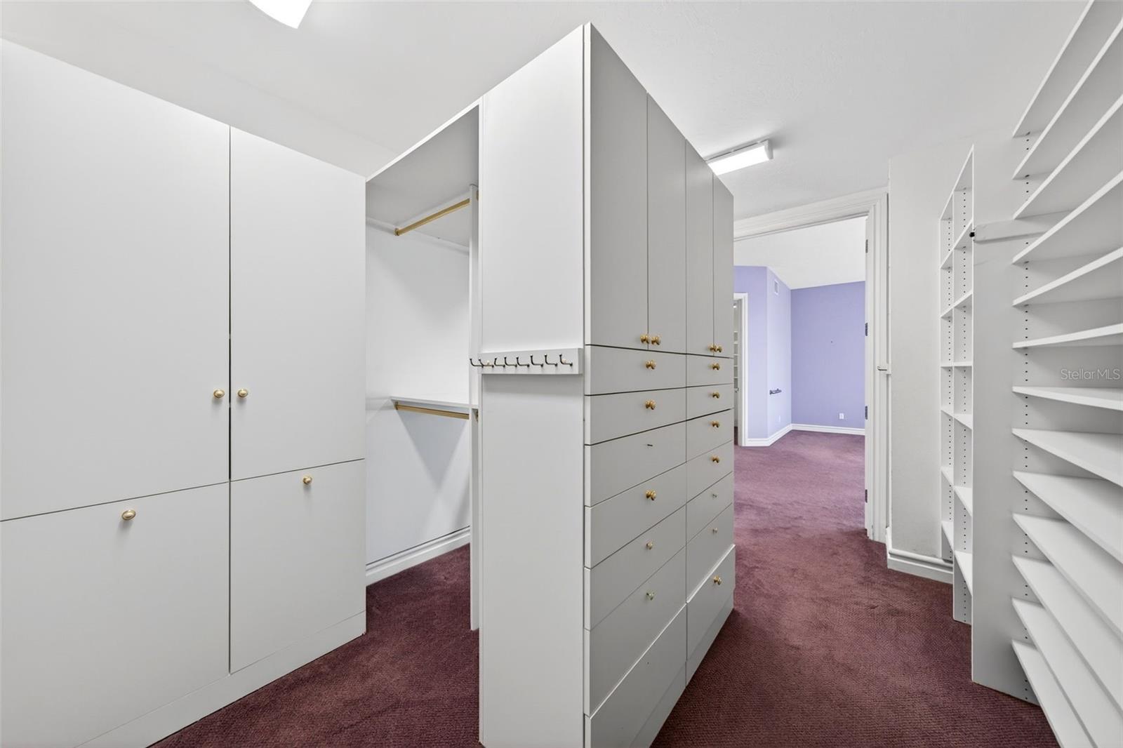 A4676977 Property Photo