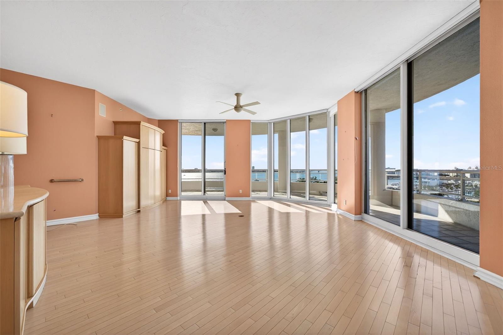 A4676977 Property Photo