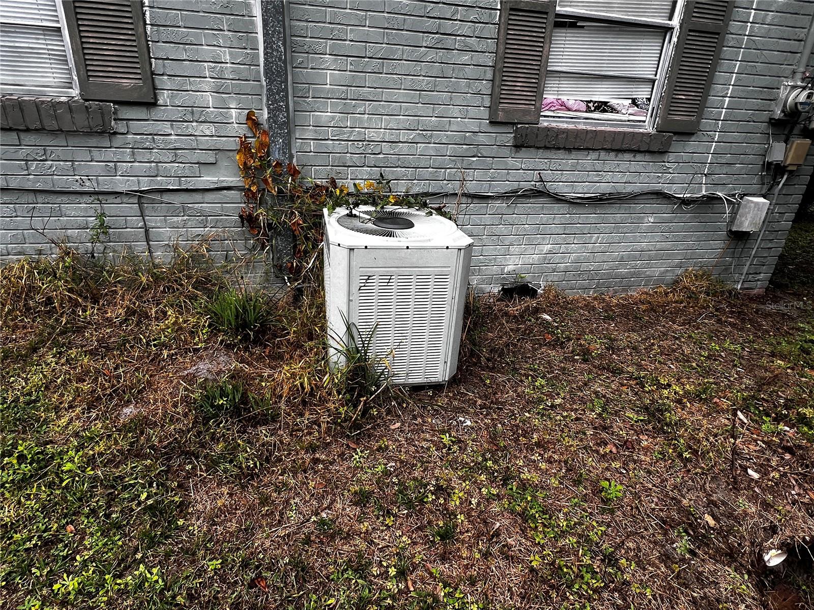 TB8461184 Property Photo