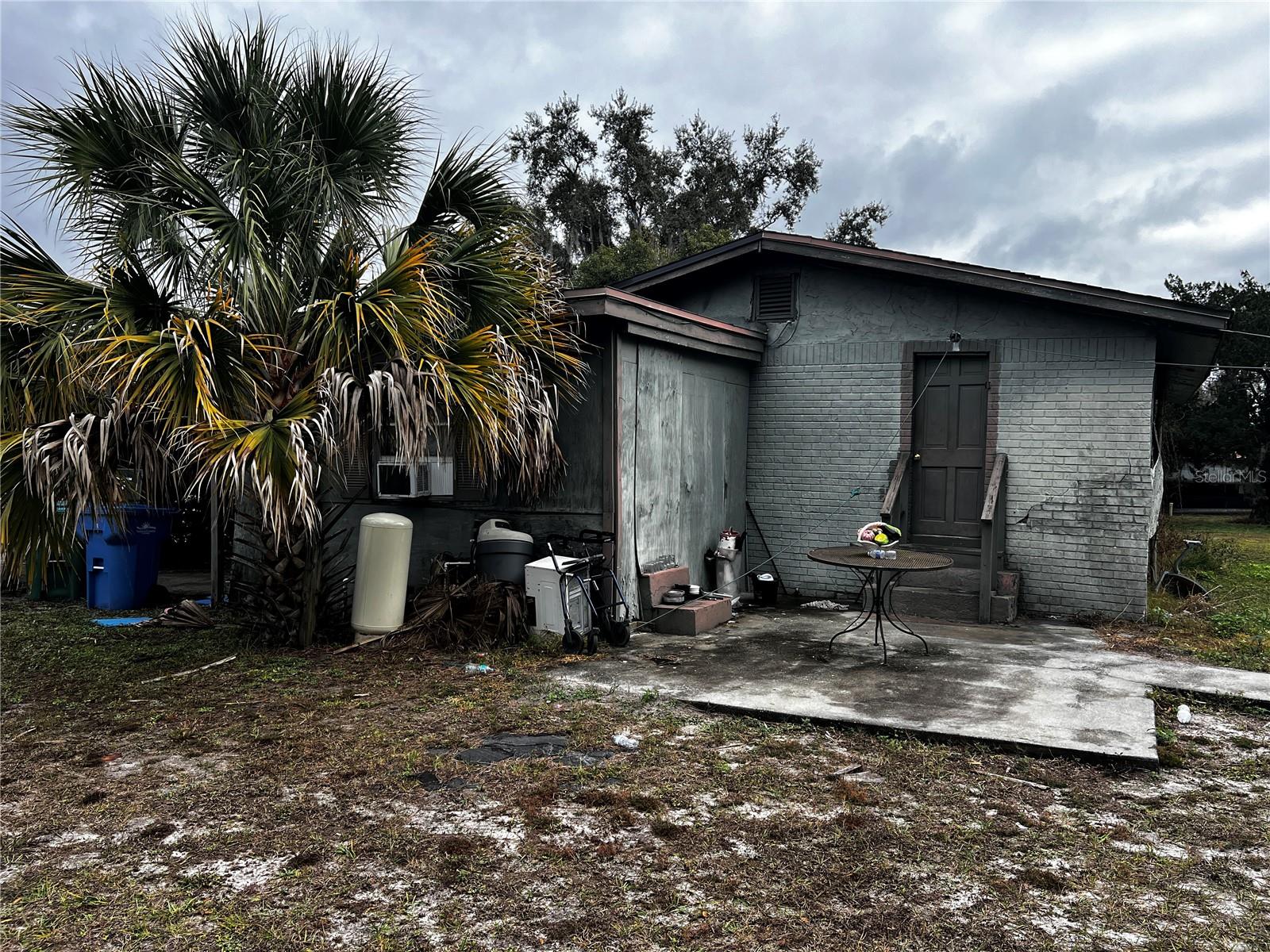 TB8461184 Property Photo