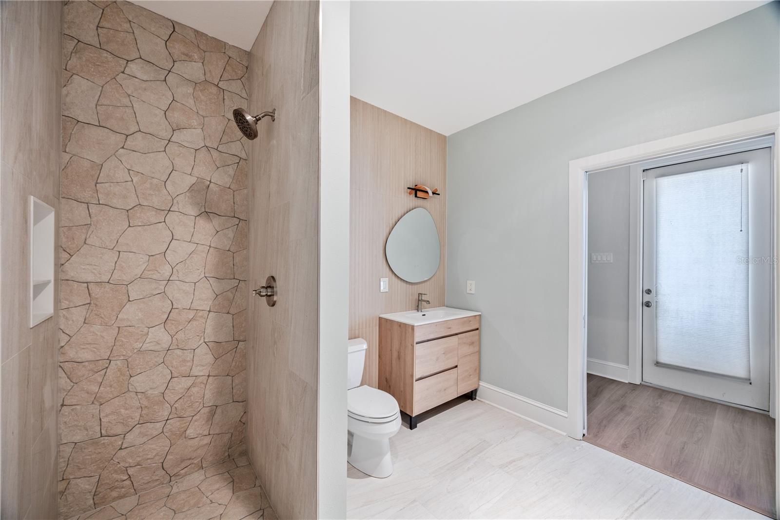 TB8461208 Property Photo