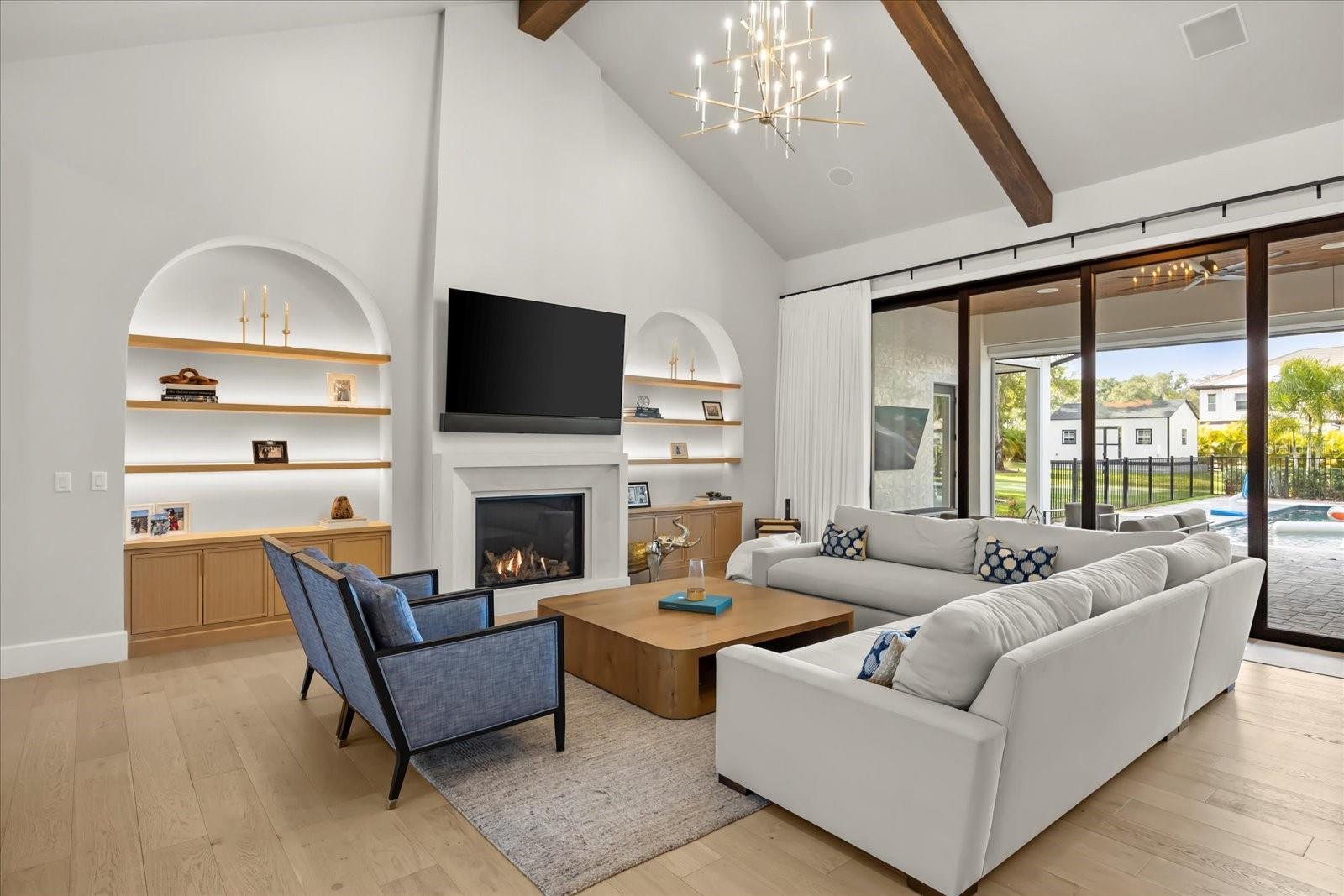 O6371168 Property Photo