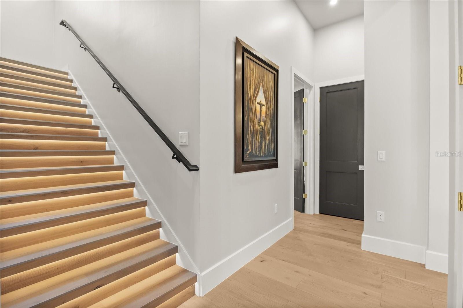 O6371168 Property Photo