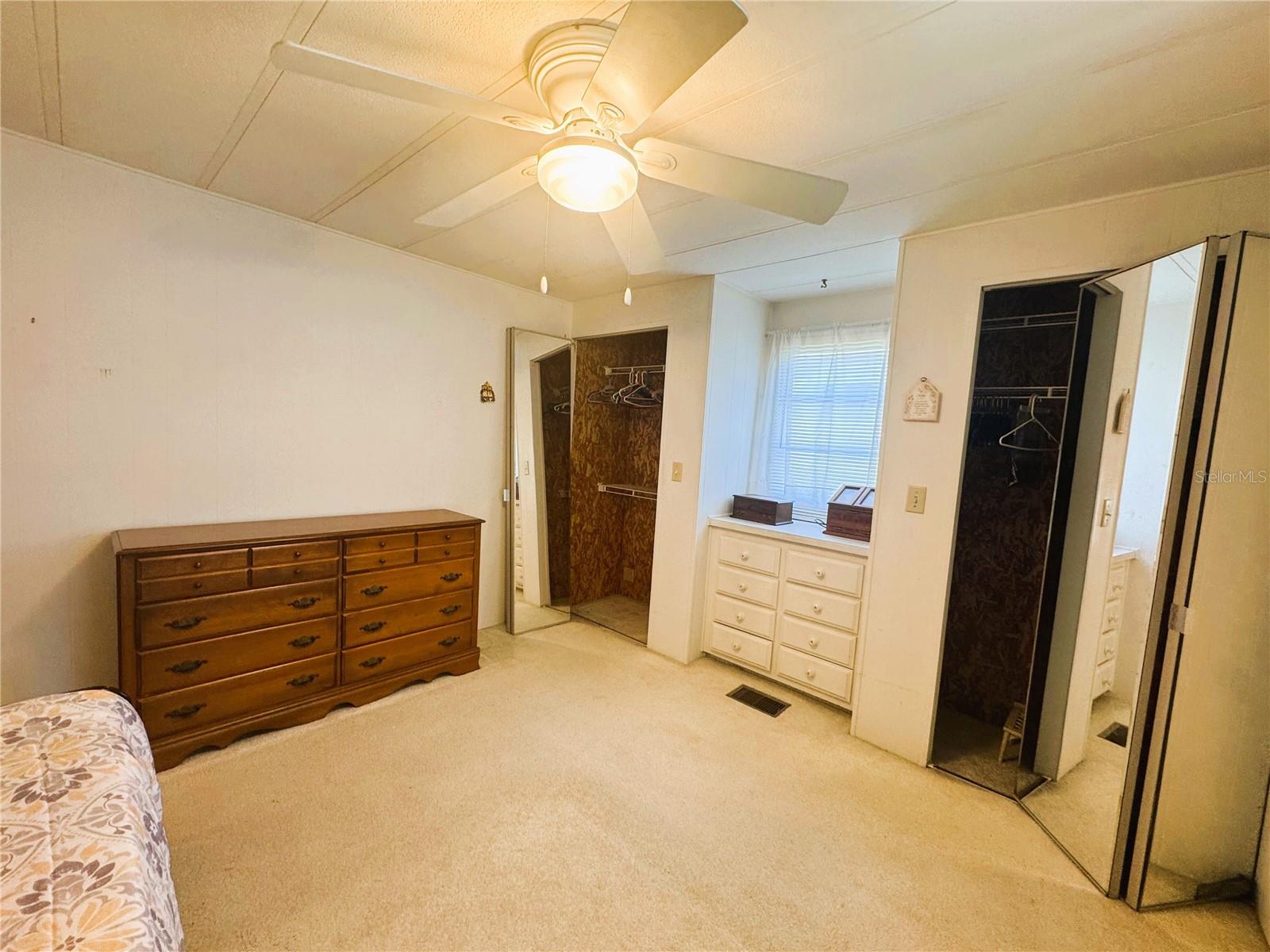 R4910484 Property Photo